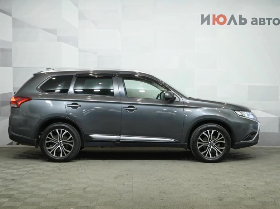 Mitsubishi Outlander III Рестайлинг 3 Екатеринбург  - изображение 9
