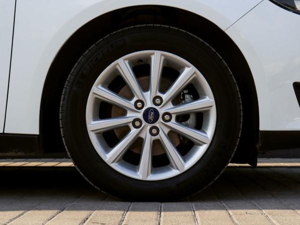 Ford Focus III Рестайлинг с пробегом 2017 года, цена 1 135 000 рублей, 148296 км, хэтчбек, Автокод Объявления