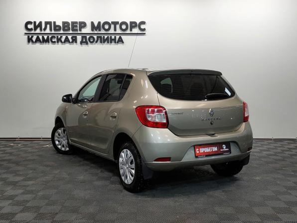 Renault Sandero II с пробегом 2015 года, цена 700 000 рублей, 113673 км, хэтчбек, Автокод Объявления