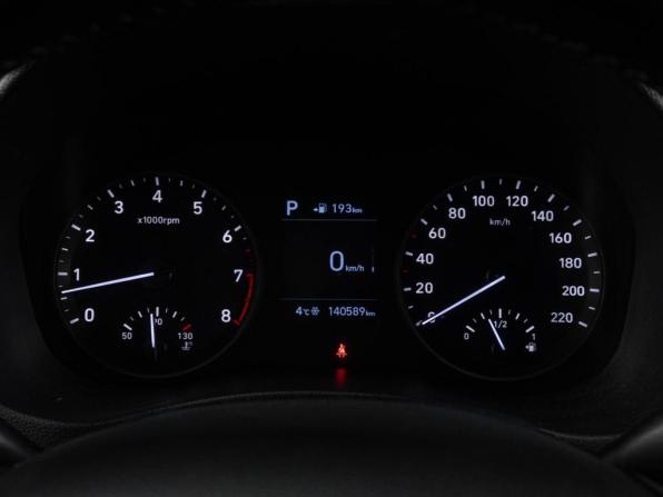 Hyundai Solaris II с пробегом 2017 года, цена 1 349 000 рублей, 140589 км, седан, Автокод Объявления