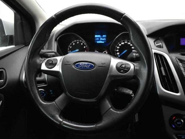 Ford Focus III с пробегом 2011 года, цена 725 000 рублей, 319599 км, хэтчбек, Автокод Объявления
