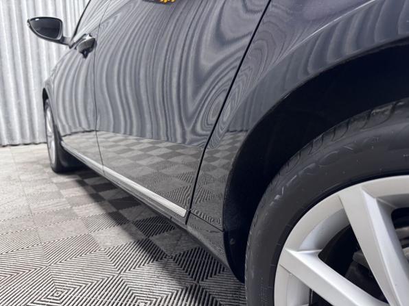 Volkswagen Passat B7 с пробегом 2013 года, цена 1 340 000 рублей, 207740 км, седан, Автокод Объявления