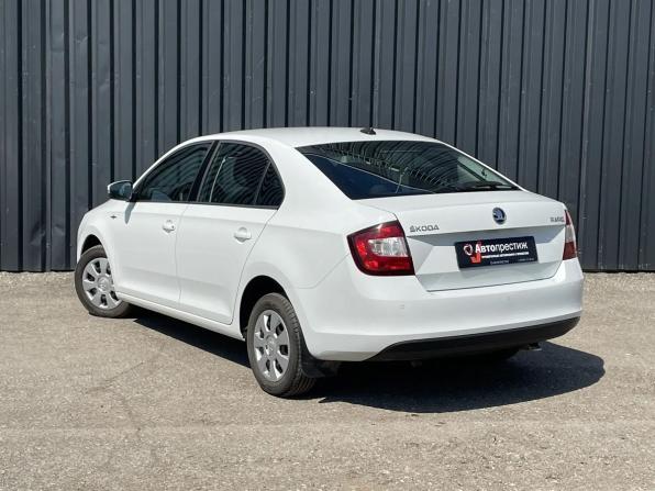Skoda Rapid I Рестайлинг с пробегом 2019 года, цена 1 340 000 рублей, 186000 км, лифтбек, Автокод Объявления