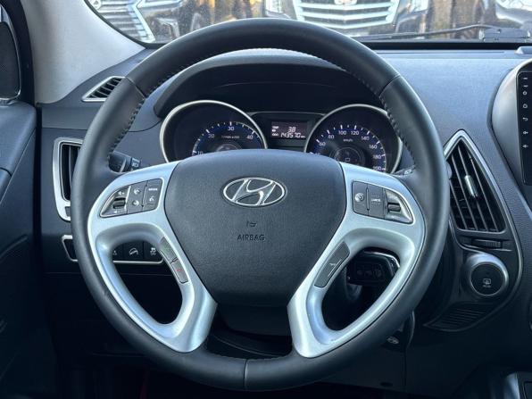 Hyundai ix35 I Рестайлинг с пробегом 2014 года, цена 1 670 000 рублей, 143570 км, внедорожник, Автокод Объявления