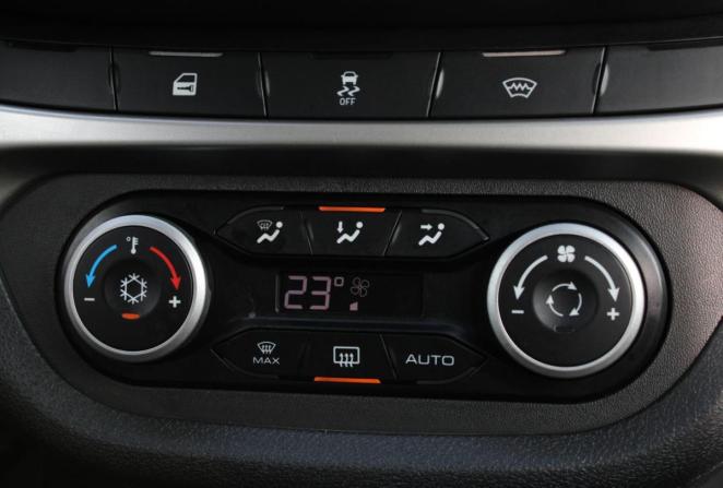 Lada (ВАЗ) Vesta I с пробегом 2019 года, цена 995 000 рублей, 108200 км, седан, Автокод Объявления
