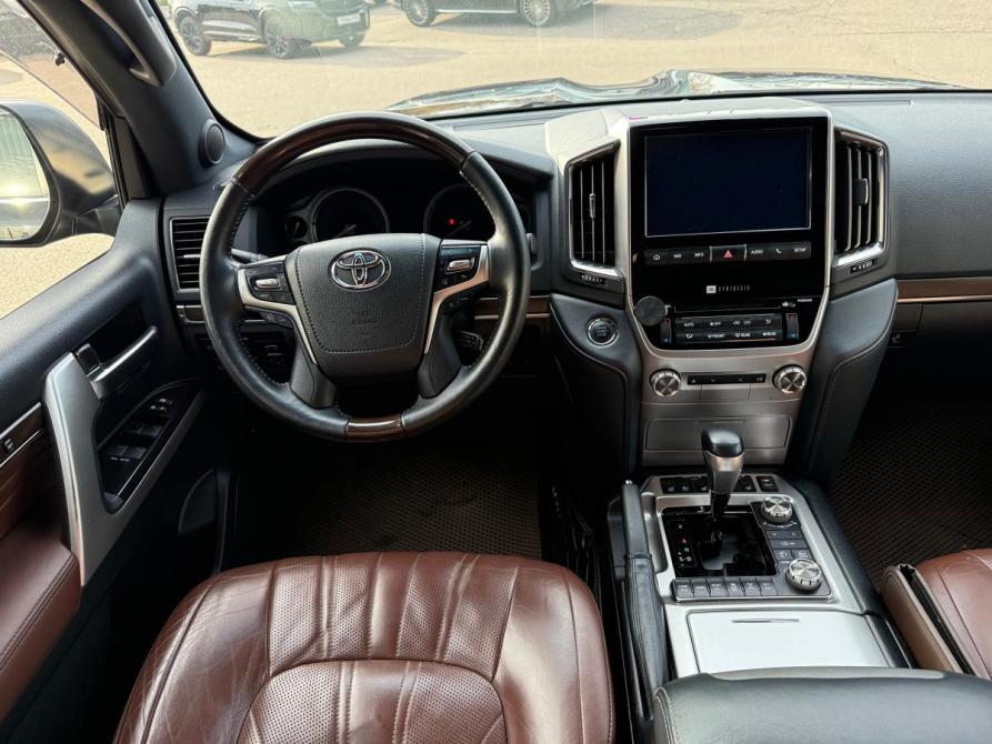 Toyota Land Cruiser 200 Series Рестайлинг 2 Москва  - изображение 16