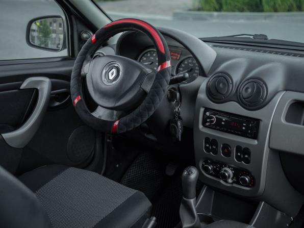 Renault Logan I Рестайлинг с пробегом 2011 года, цена 370 000 рублей, 204500 км, седан, Автокод Объявления