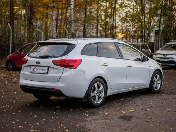 Kia Ceed II с пробегом 2015 года, цена 1 070 000 рублей, 170546 км, хэтчбек, Автокод Объявления