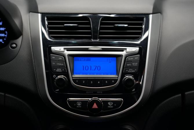 Hyundai Solaris I с пробегом 2013 года, цена 1 090 000 рублей, 78000 км, седан, Автокод Объявления