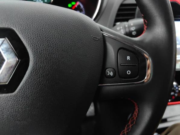 Renault Kaptur I с пробегом 2018 года, цена 1 399 000 рублей, 141309 км, внедорожник, Автокод Объявления