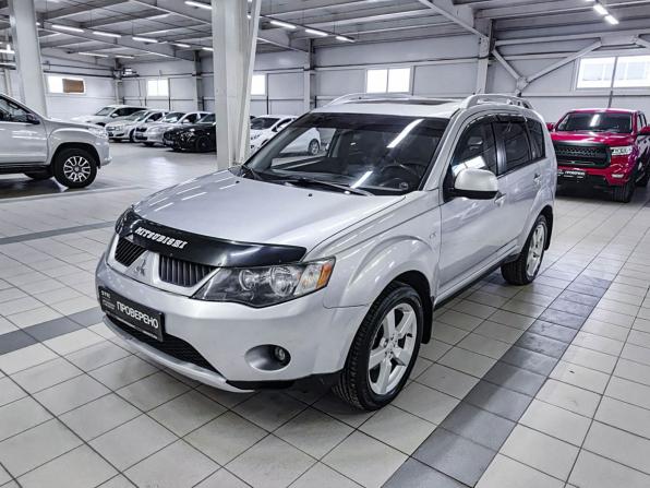 Mitsubishi Outlander II с пробегом 2008 года, цена 910 000 рублей, 105000 км, внедорожник, Автокод Объявления
