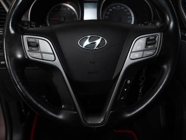 Hyundai Santa Fe III с пробегом 2014 года, цена 1 550 000 рублей, 233500 км, внедорожник, Автокод Объявления