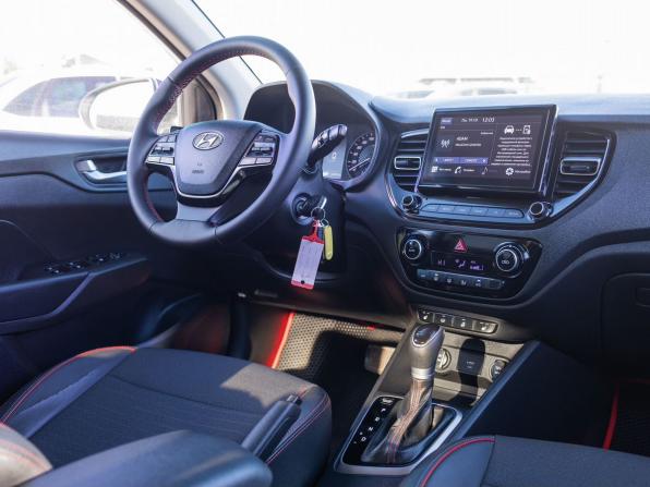 Hyundai Solaris II Рестайлинг с пробегом 2022 года, цена 1 459 000 рублей, 164532 км, седан, Автокод Объявления