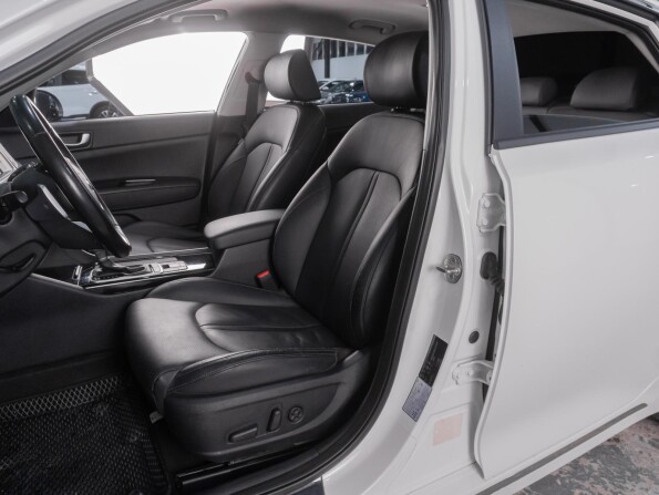 Kia Optima IV Рестайлинг с пробегом 2018 года, цена 2 289 000 рублей, 109652 км, седан, Автокод Объявления