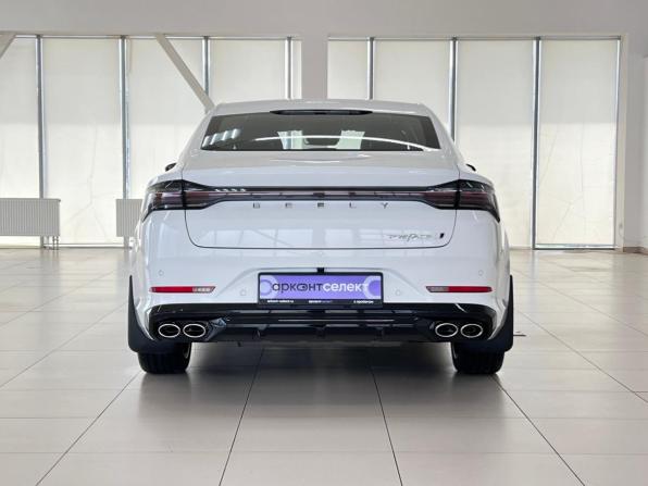 Geely Preface I с пробегом 2025 года, цена 3 429 990 рублей, 15 км, седан, Автокод Объявления