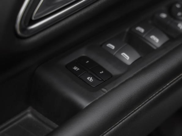 Chevrolet Tahoe V с пробегом 2021 года, цена 5 599 000 рублей, 214500 км, внедорожник, Автокод Объявления