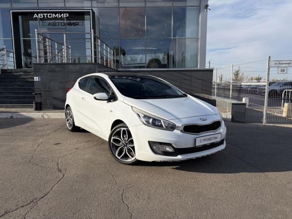 Kia Ceed II с пробегом 2013 года, цена 930 000 рублей, 215059 км, хэтчбек, Автокод Объявления