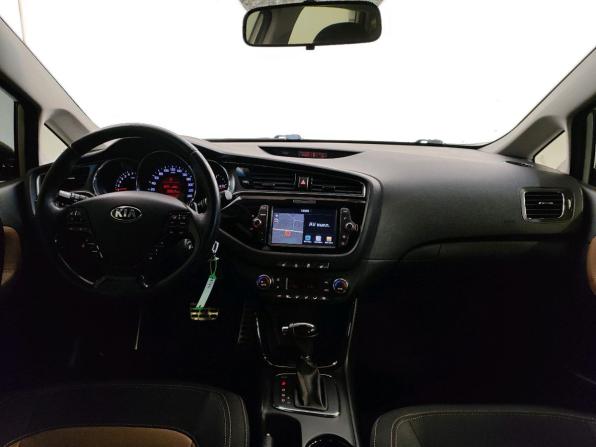 Kia Ceed II Рестайлинг с пробегом 2017 года, цена 1 589 000 рублей, 85520 км, хэтчбек, Автокод Объявления