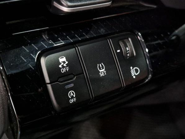 Hyundai Lafesta I Рестайлинг с пробегом 2023 года, цена 2 550 000 рублей, 15500 км, седан, Автокод Объявления