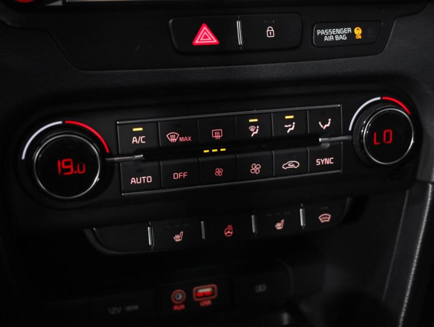 Kia Ceed III Санкт-Петербург  - изображение 16