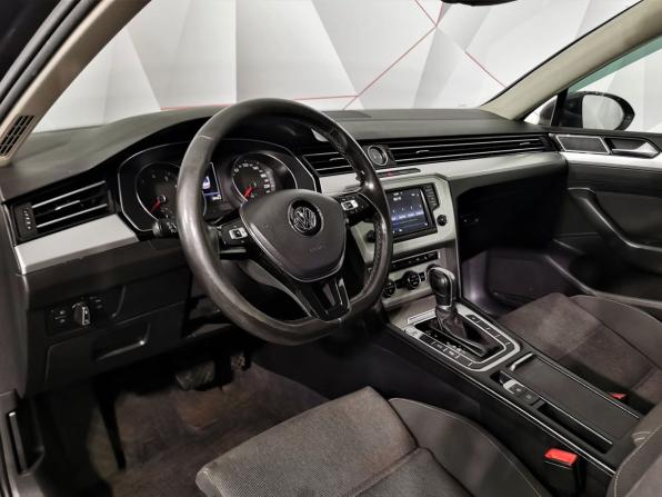 Volkswagen Passat B8 с пробегом 2016 года, цена 1 465 150 рублей, 292177 км, седан, Автокод Объявления