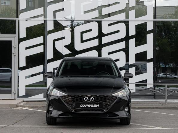 Hyundai Solaris II Рестайлинг с пробегом 2021 года, цена 1 699 000 рублей, 58245 км, седан, Автокод Объявления