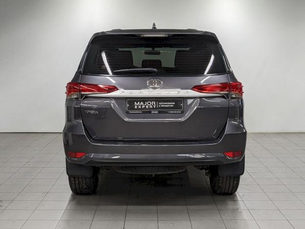 Toyota Fortuner II с пробегом 2019 года, цена 3 190 000 рублей, 121576 км, внедорожник, Автокод Объявления