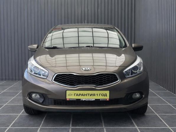 Kia Ceed II с пробегом 2013 года, цена 937 000 рублей, 136236 км, хэтчбек, Автокод Объявления