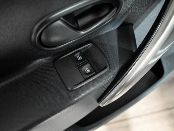 Renault Sandero II Рестайлинг с пробегом 2018 года, цена 1 150 000 рублей, 110239 км, хэтчбек, Автокод Объявления