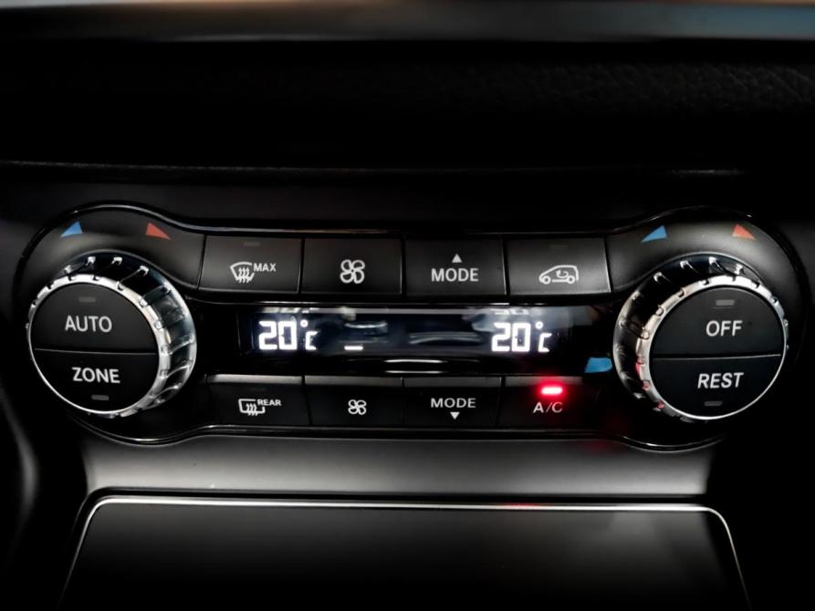 Mercedes-Benz GLA I (X156) Рестайлинг Москва  - изображение 27