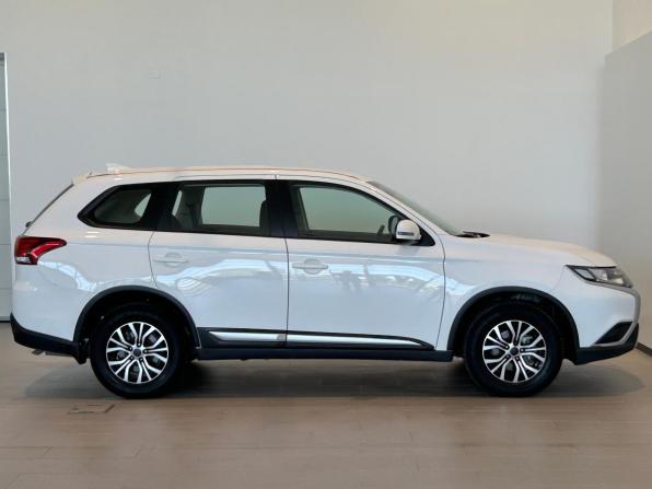 Mitsubishi Outlander III Рестайлинг 3 с пробегом 2019 года, цена 2 340 000 рублей, 77165 км, внедорожник, Автокод Объявления
