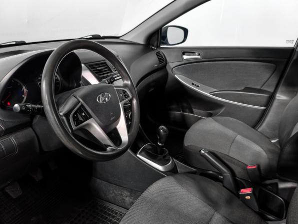 Hyundai Solaris I с пробегом 2014 года, цена 675 000 рублей, 141566 км, хэтчбек, Автокод Объявления