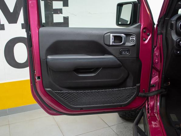 Jeep Wrangler IV (JL) с пробегом 2022 года, цена 7 499 000 рублей, 12632 км, внедорожник, Автокод Объявления