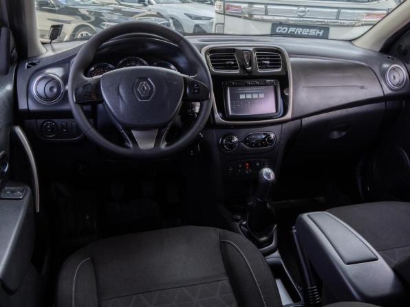 Renault Sandero II с пробегом 2015 года, цена 847 500 рублей, 197372 км, хэтчбек, Автокод Объявления