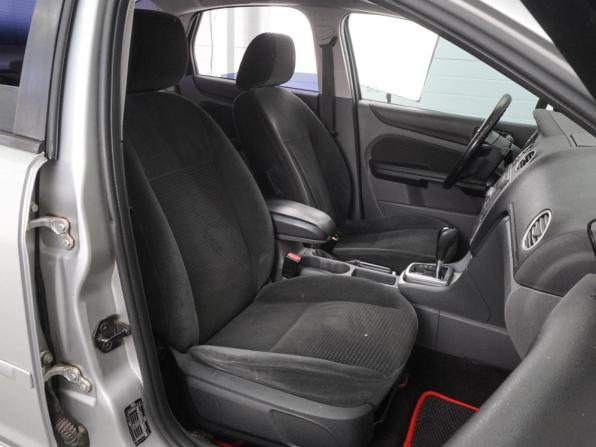 Ford Focus II с пробегом 2006 года, цена 399 000 рублей, 221095 км, седан, Автокод Объявления