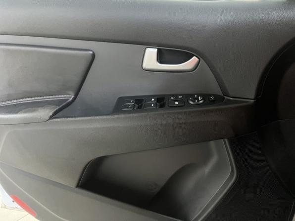 Kia Sportage III Рестайлинг с пробегом 2015 года, цена 1 395 000 рублей, 171582 км, внедорожник, Автокод Объявления