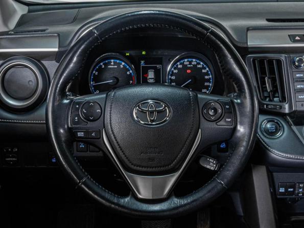 Toyota RAV4 IV (XA40) Рестайлинг с пробегом 2019 года, цена 3 699 000 рублей, 41237 км, внедорожник, Автокод Объявления