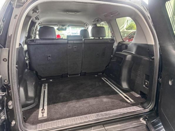 Toyota Land Cruiser Prado 150 Series Рестайлинг 2 с пробегом 2018 года, цена 4 698 000 рублей, 143149 км, внедорожник, Автокод Объявления