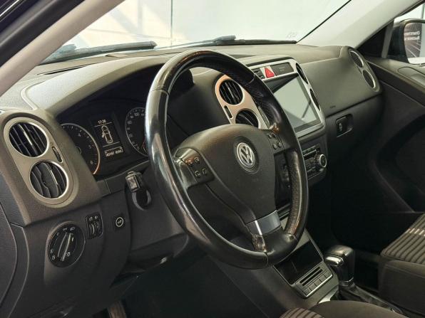 Volkswagen Tiguan I с пробегом 2010 года, цена 897 000 рублей, 243197 км, внедорожник, Автокод Объявления