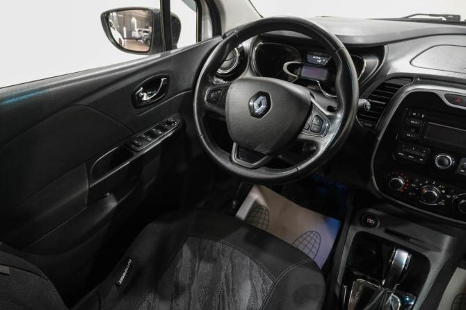 Renault Kaptur I с пробегом 2016 года, цена 1 599 000 рублей, 130000 км, внедорожник, Автокод Объявления