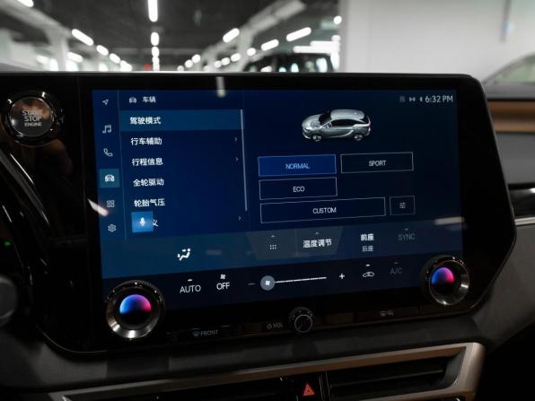Lexus RX V с пробегом 2025 года, цена 7 550 000 рублей, 2890 км, внедорожник, Автокод Объявления