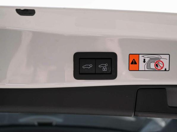 Toyota RAV4 VI (XA60) с пробегом 2025 года, цена 4 070 000 рублей, 40 км, внедорожник, Автокод Объявления