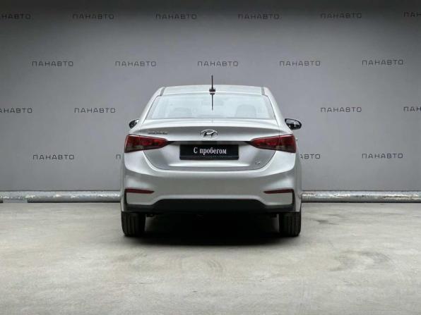 Hyundai Solaris II с пробегом 2017 года, цена 1 357 000 рублей, 62333 км, седан, Автокод Объявления
