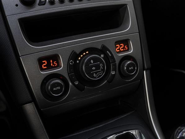 Peugeot 308 I с пробегом 2011 года, цена 500 000 рублей, 186893 км, хэтчбек, Автокод Объявления