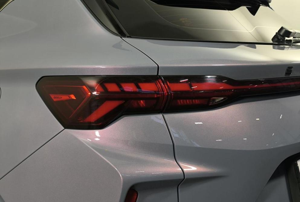 Geely Coolray I Рестайлинг Нижний Новгород  - изображение 24