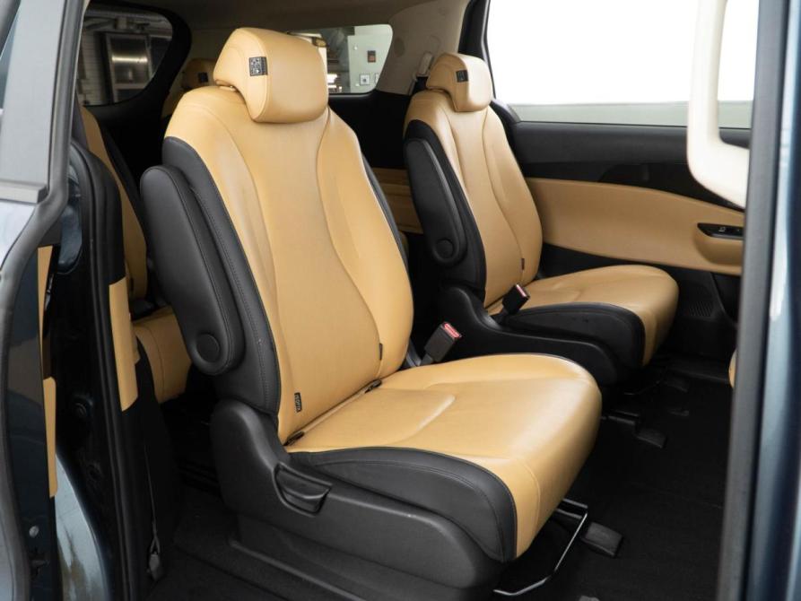 Kia Carnival IV Москва  - изображение 7