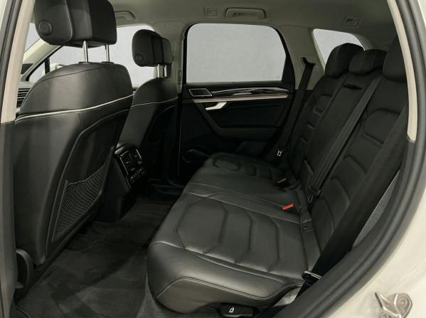 Volkswagen Touareg III с пробегом 2022 года, цена 7 290 000 рублей, 83627 км, внедорожник, Автокод Объявления
