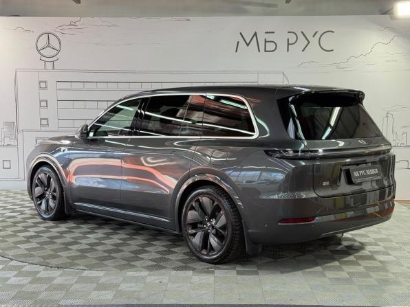 Li Auto (Lixiang) L9 I Рестайлинг с пробегом 2024 года, цена 7 400 000 рублей, 28000 км, внедорожник, Автокод Объявления