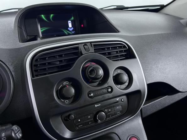 Renault Kangoo II Рестайлинг с пробегом 2017 года, цена 1 064 000 рублей, 176378 км, минивэн, Автокод Объявления