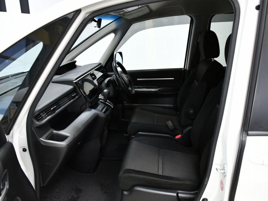 Honda Stepwgn V Рестайлинг Новосибирск  - изображение 13